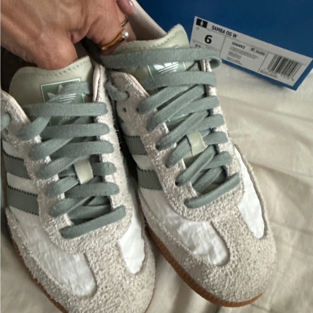 Adidas Samba OG Women's Light Green and White Shoes size 6